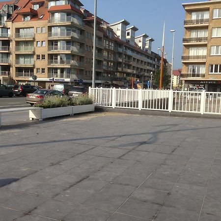 Residentie Hof Van Vlaanderen Нюпорт Екстериор снимка