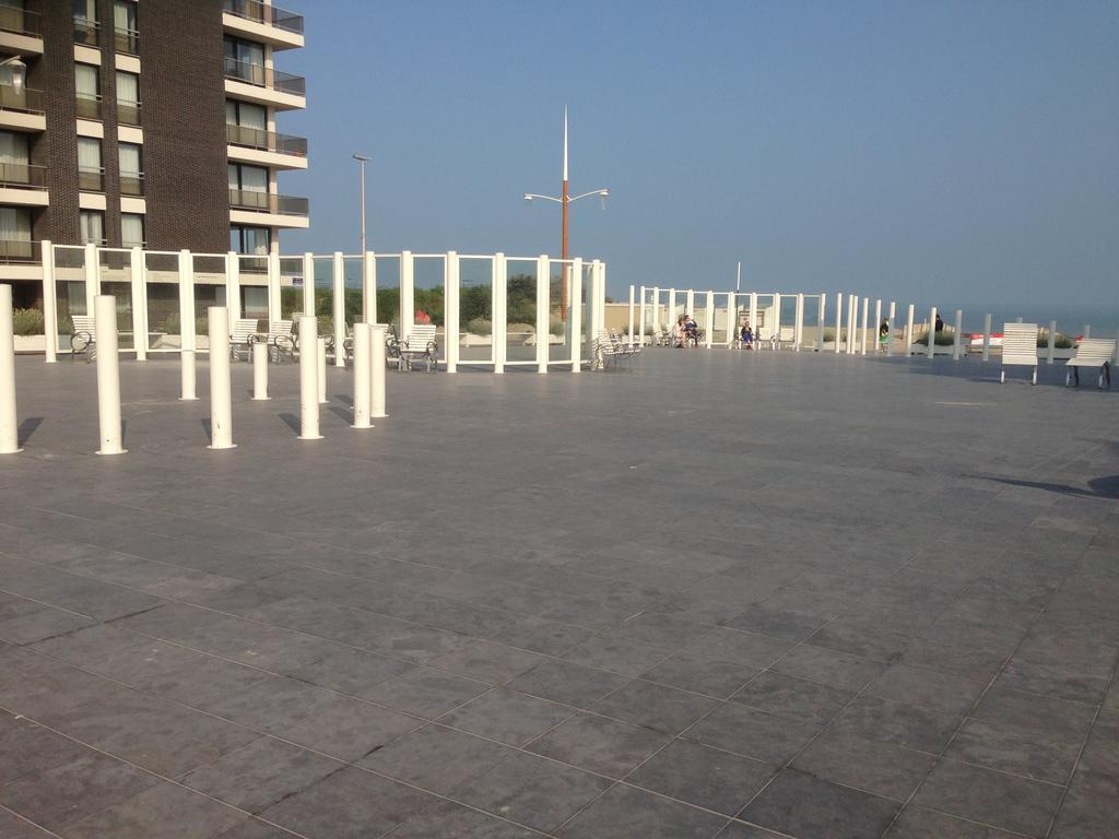 Residentie Hof Van Vlaanderen Нюпорт Екстериор снимка